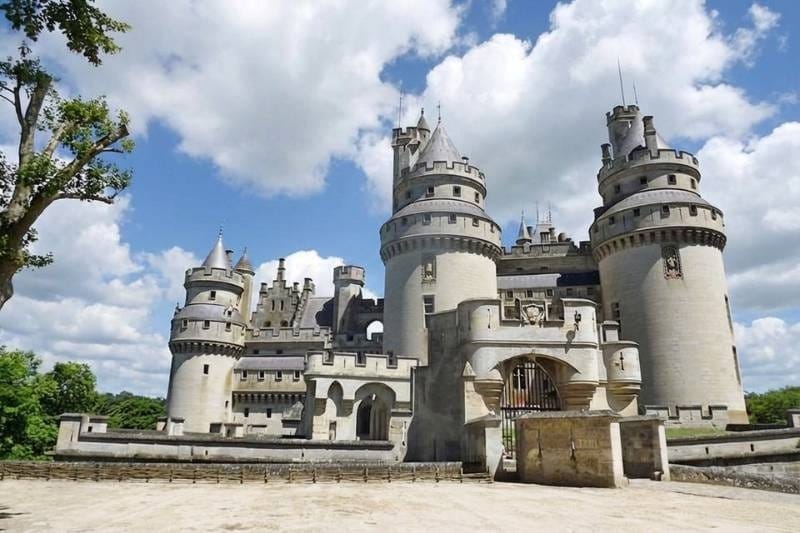 Dramatic towers and battlements of the medieval Château de Pierrefonds