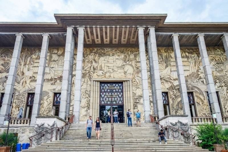 Art Deco façade of the Palais de la Porte Dorée housing the Musée de l'Immigration